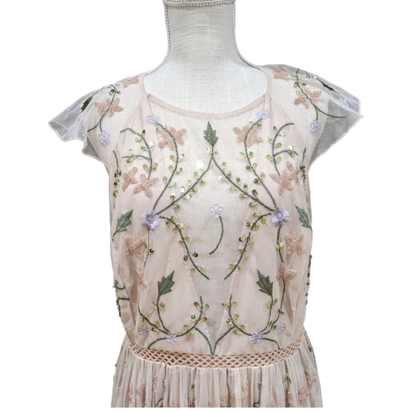 ASOS DESIGN pretty embroidered floral and sequin mesh maxi dress Size 12 - Picture 7 of 14